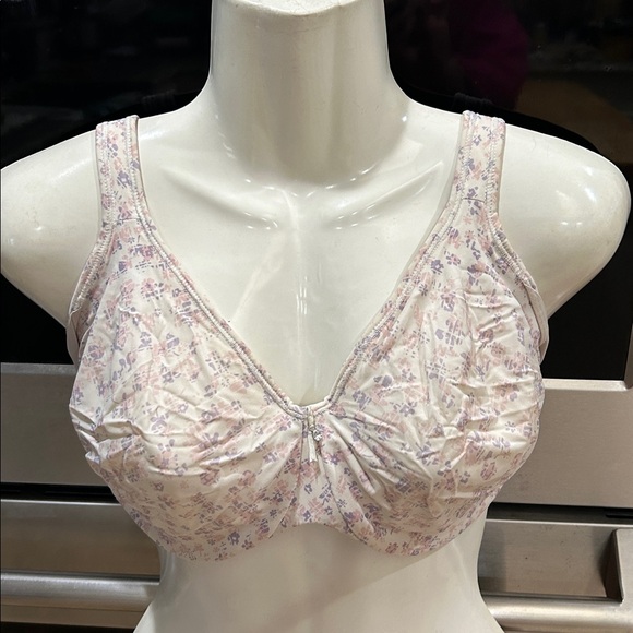 Bali size 38DD non padded underwire bra with side support panels. Under arms are - Picture 1 of 16